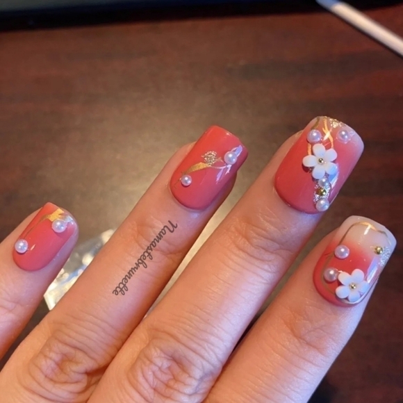 2/$16 3D Floral Pearls Glitter Press On Nails - Picture 9 of 16